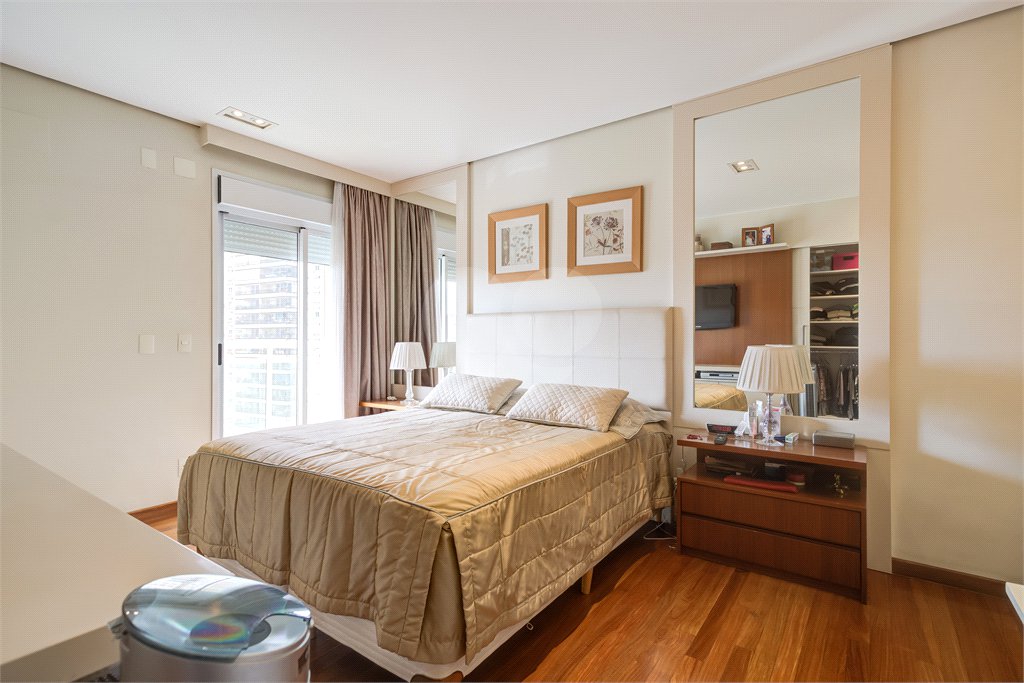 Apartamento à venda com 4 suítes em Brooklin Paulista, São Paulo, SP