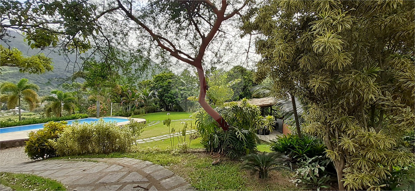 Casa à venda com 2 suítes em Campo Grande, Rio de Janeiro, RJ