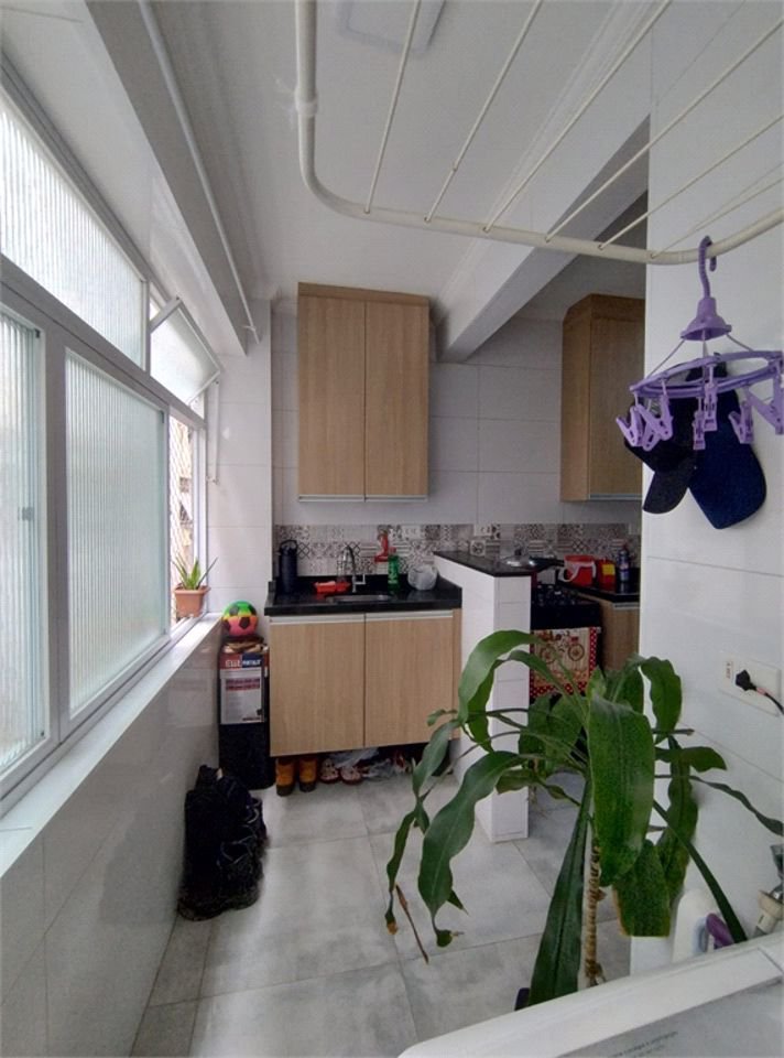 Apartamento Residencial à venda, Centro, São Vicente - AP0421.