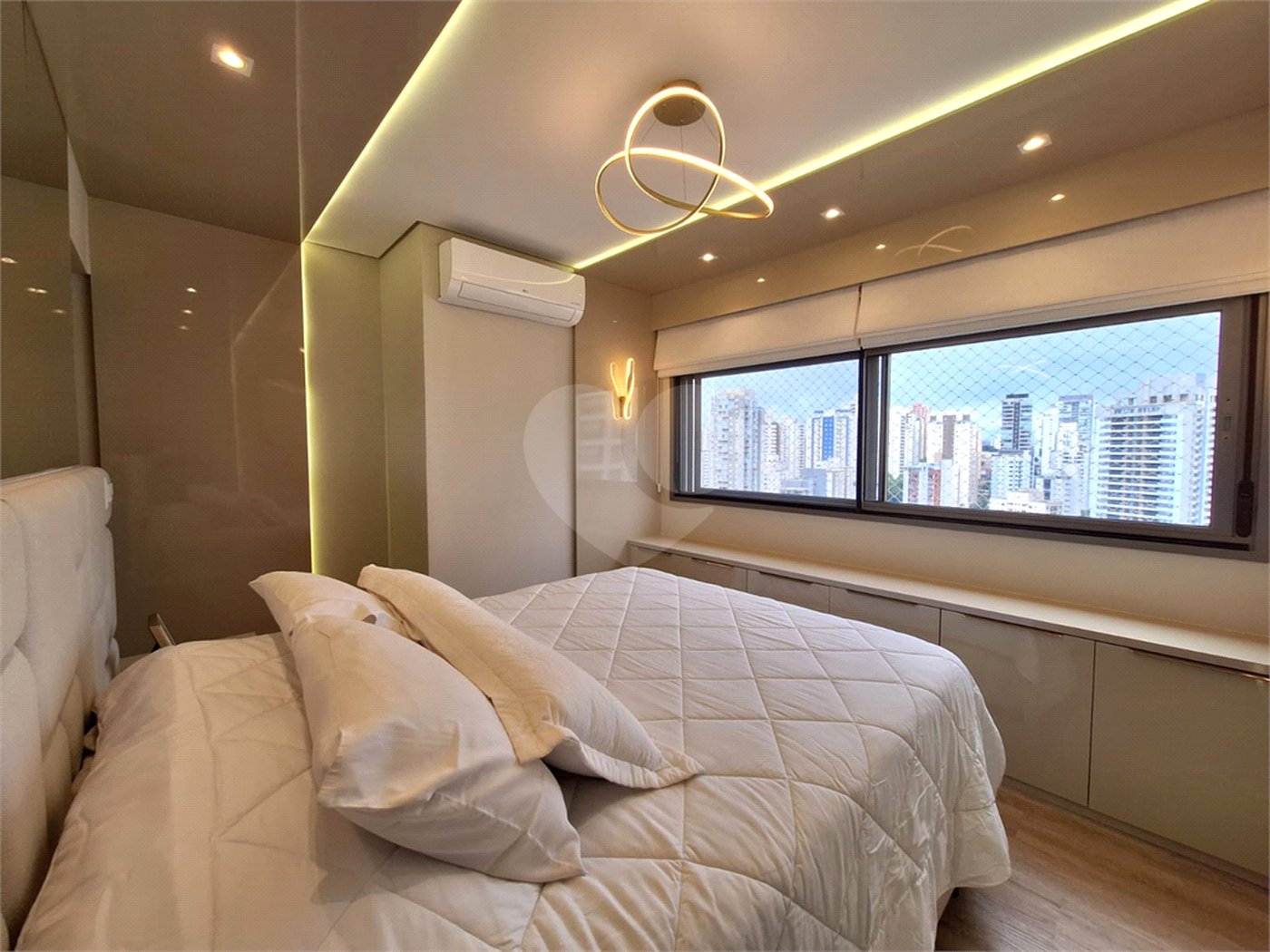 Apartamento à venda com 4 quartos, sendo 2 suítes,  em Chácara Flora, São Paulo, SP