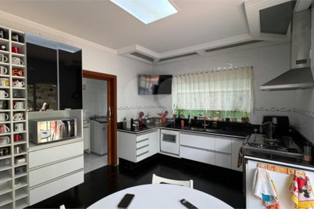Casa à venda com 3 suítes no condomínio Residencial Villa dos Inglezes, Sorocaba - SP