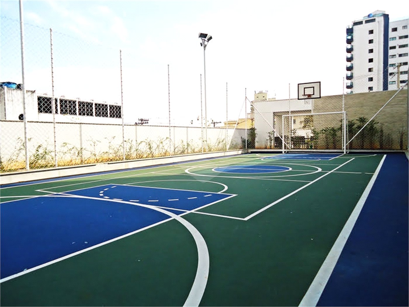 Apartamento à venda com 3 suítes em Santa Teresinha, São Paulo, SP