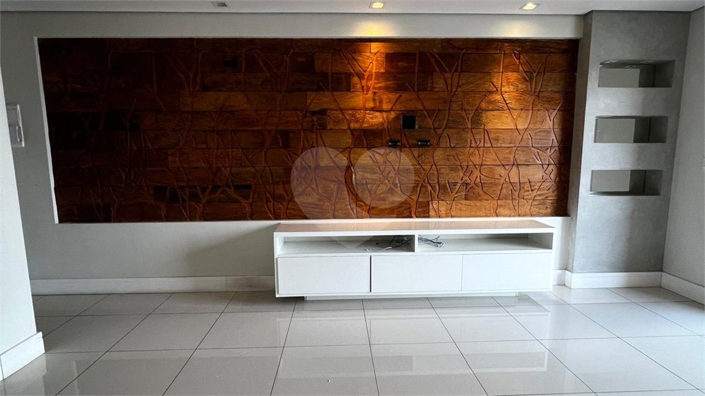 Apartamento à venda com 2 quartos, sendo 1 suíte, no Centro, Itapetininga, SP