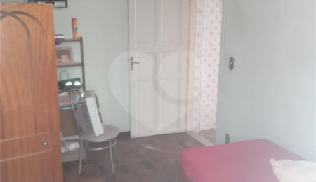 Casa à venda com 4 quartos, sendo 1 suíte,  no Centro, Mairiporã, SP
