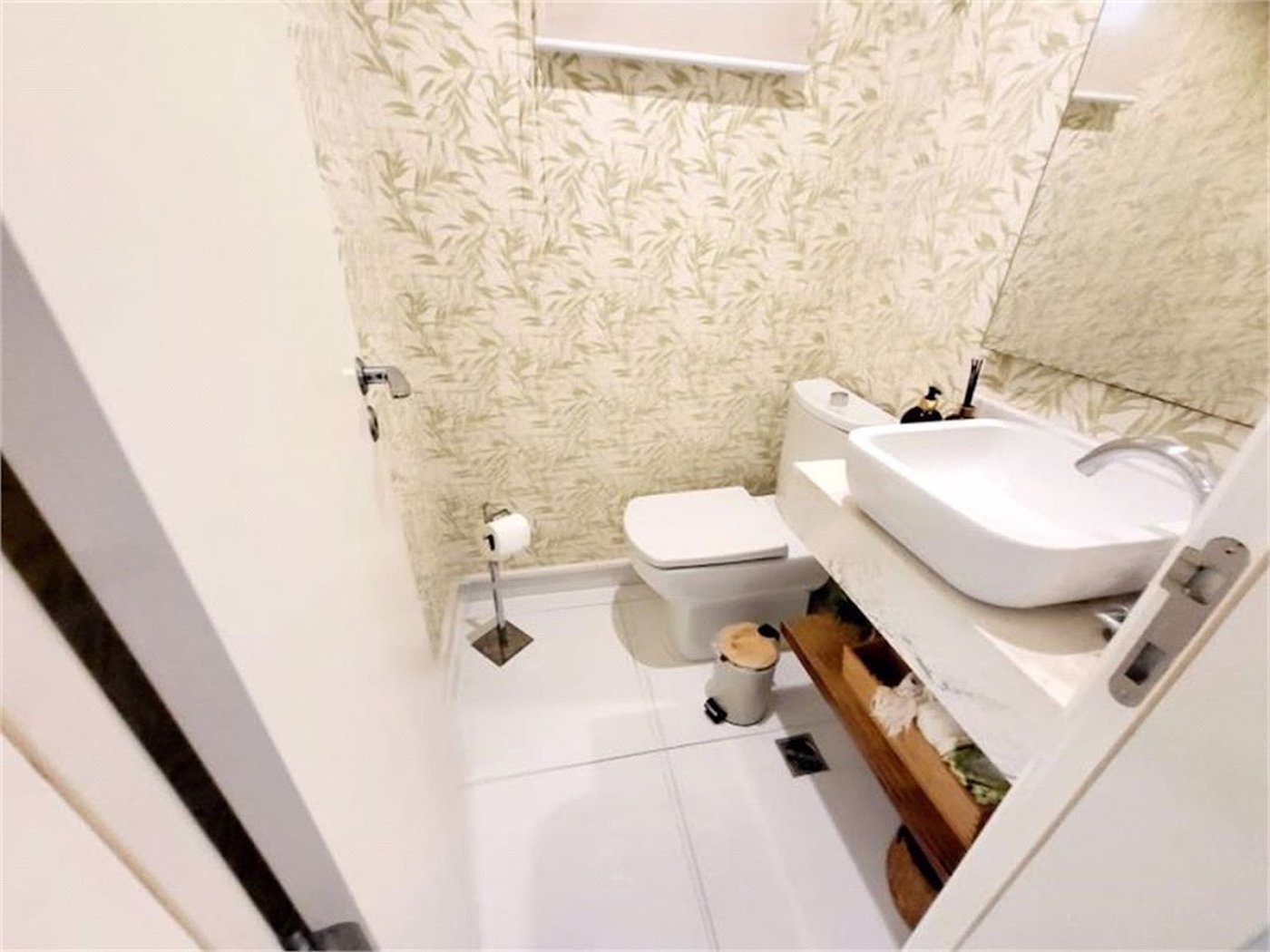 Apartamento Residencial à venda, Gonzaga, Santos - AP1684.