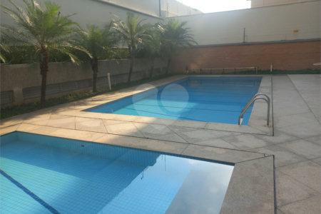 Apartamento à venda com 4 quartos, sendo 2 suítes, em Vila Uberabinha, São Paulo, SP