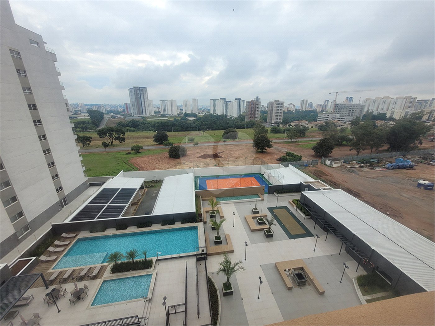 Apartamento à venda com 3 suítes em Parque Campolim, Sorocaba, SP