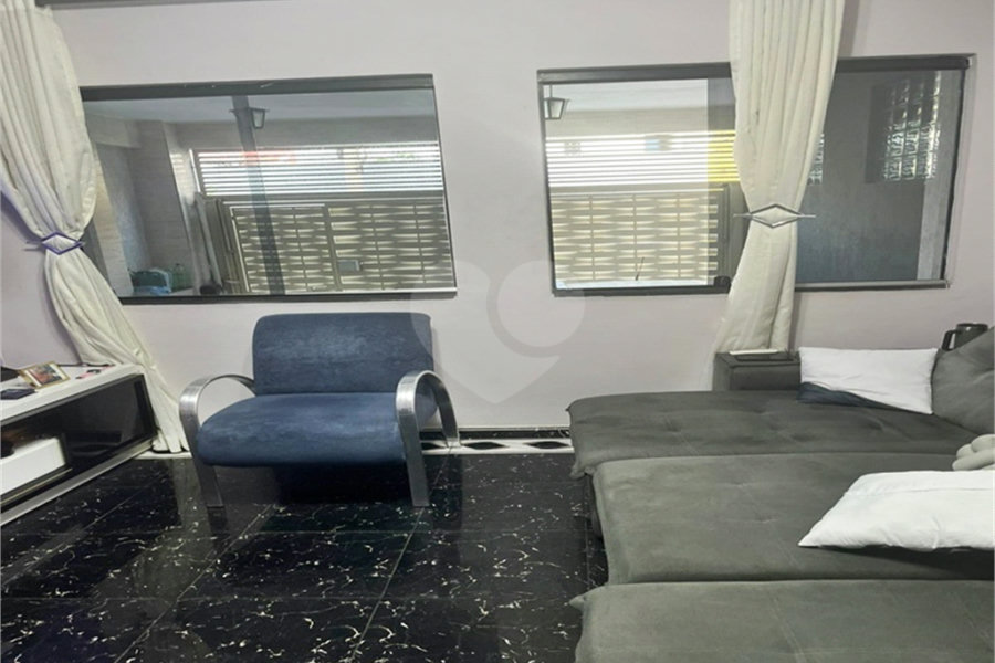 Sobrado à venda com 3 quartos, sendo 1 suíte, em Vila Galvão, Guarulhos, SP