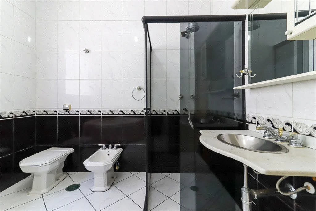 Casa à venda com 3 quartos, sendo 1 suíte, em Brooklin Paulista, São Paulo, SP