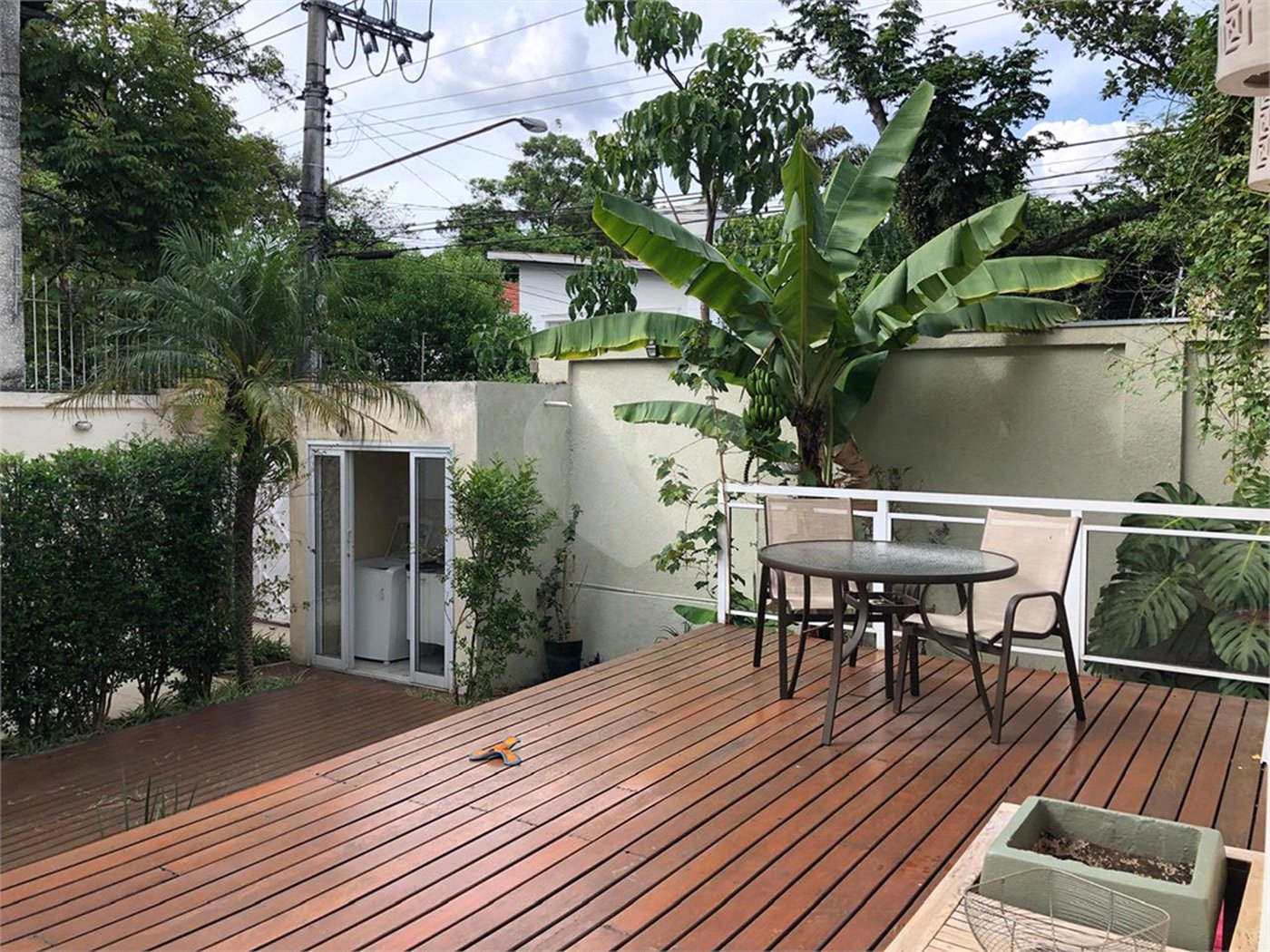 Sobrado à venda com 4 quartos, sendo 1 suíte, em Jardim Novo Mundo, São Paulo, SP