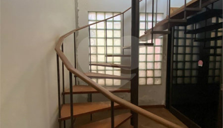 Casa para alugar com 4 quartos, sendo 2 suítes,  no Centro, Araraquara, SP