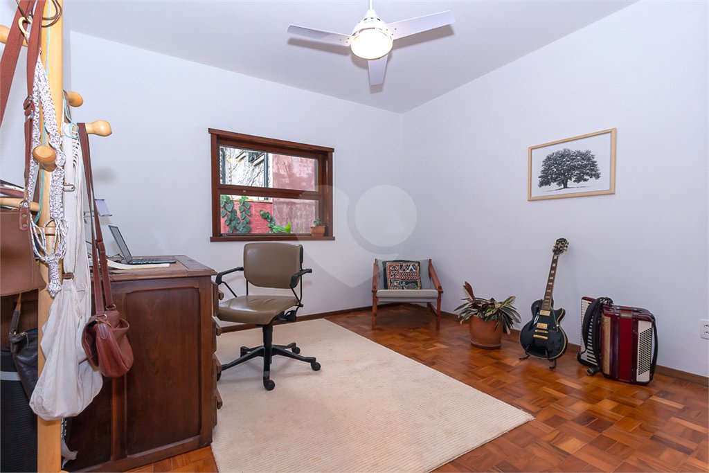 Casa Térrea à venda com 3 quartos, sendo 1 suíte,  em Alto da Boa Vista, São Paulo, SP