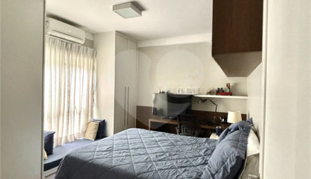 Casa à venda com 4 quartos, sendo 3 suítes,  no condomínio Vila Carmel, São Paulo - SP