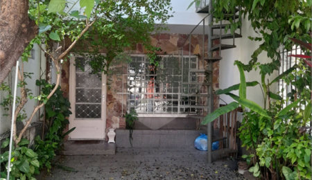 Sobrado à venda com 3 quartos, sendo 1 suíte,  em Vila Mariana, São Paulo, SP