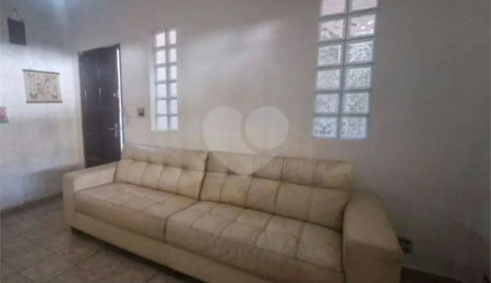Sobrado à venda com 8 quartos em Vila Guarani, São Paulo, SP