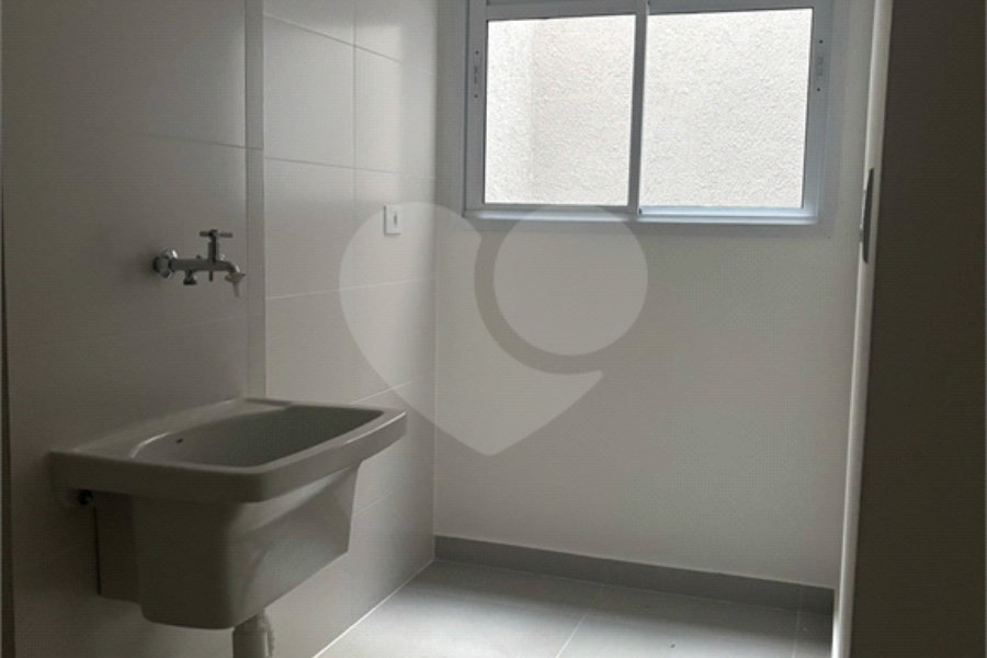 Casa à venda com 2 quartos, sendo 1 suíte, no condomínio Maracujas, São Paulo - SP