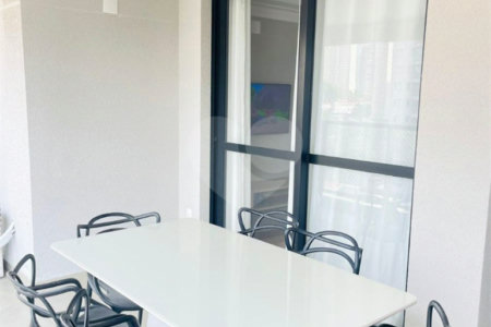 Apartamento à venda com 2 quartos, sendo 1 suíte,  em Vila Romana, São Paulo, SP