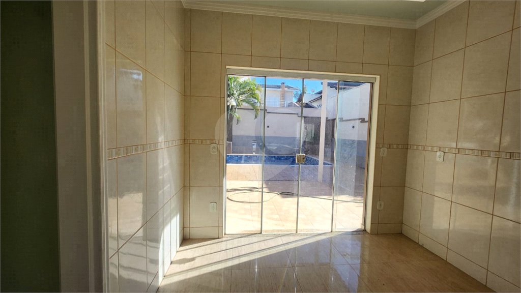 Sobrado para alugar com 3 quartos, sendo 1 suíte, em Altos do Jaraguá, Araraquara, SP