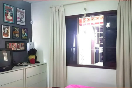 Casa à venda com 4 quartos, sendo 1 suíte, em Jardim Monte Kemel, São Paulo, SP