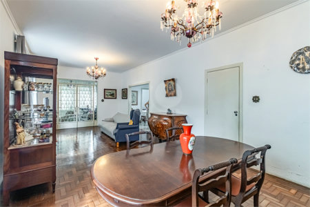 Casa à venda com 3 quartos, sendo 1 suíte, em Jardim Paulista, São Paulo, SP