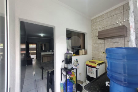 Casa à venda com 2 quartos, sendo 1 suíte,  em Aparecidinha, Sorocaba, SP