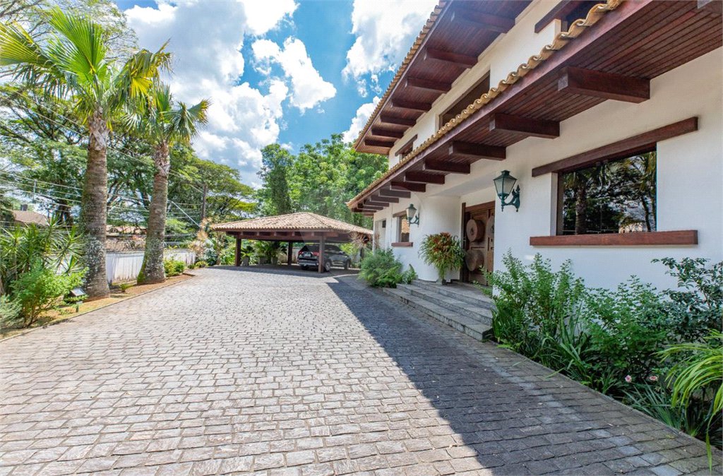 Casa à venda com 4 suítes em Granja Viana, Cotia, SP