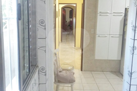 Sobrado à venda com 3 quartos em Jardim Macedônia, São Paulo, SP