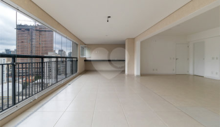 Apartamento à venda com 4 suítes em Santo Amaro, São Paulo, SP