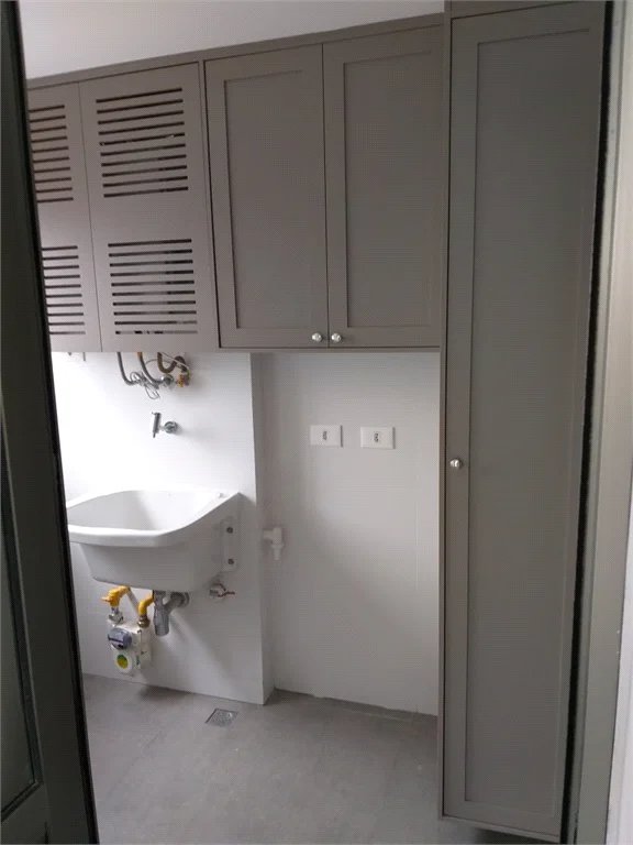 Apartamento à venda com 2 suítes em Lapa, São Paulo, SP