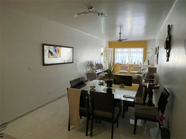 Sobrado à venda com 3 quartos, sendo 1 suíte,  em Vila Paiva, São Paulo, SP