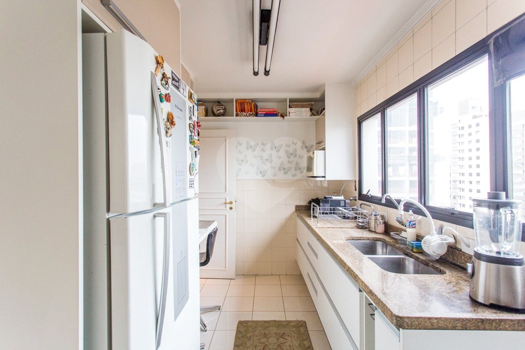 Apartamento à venda com 3 suítes em Vila Mascote, São Paulo, SP