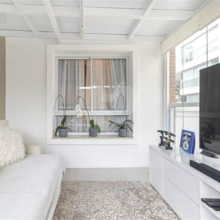 Apartamento à venda com 2 quartos, sendo 1 suíte, em Vila Olímpia, São Paulo, SP