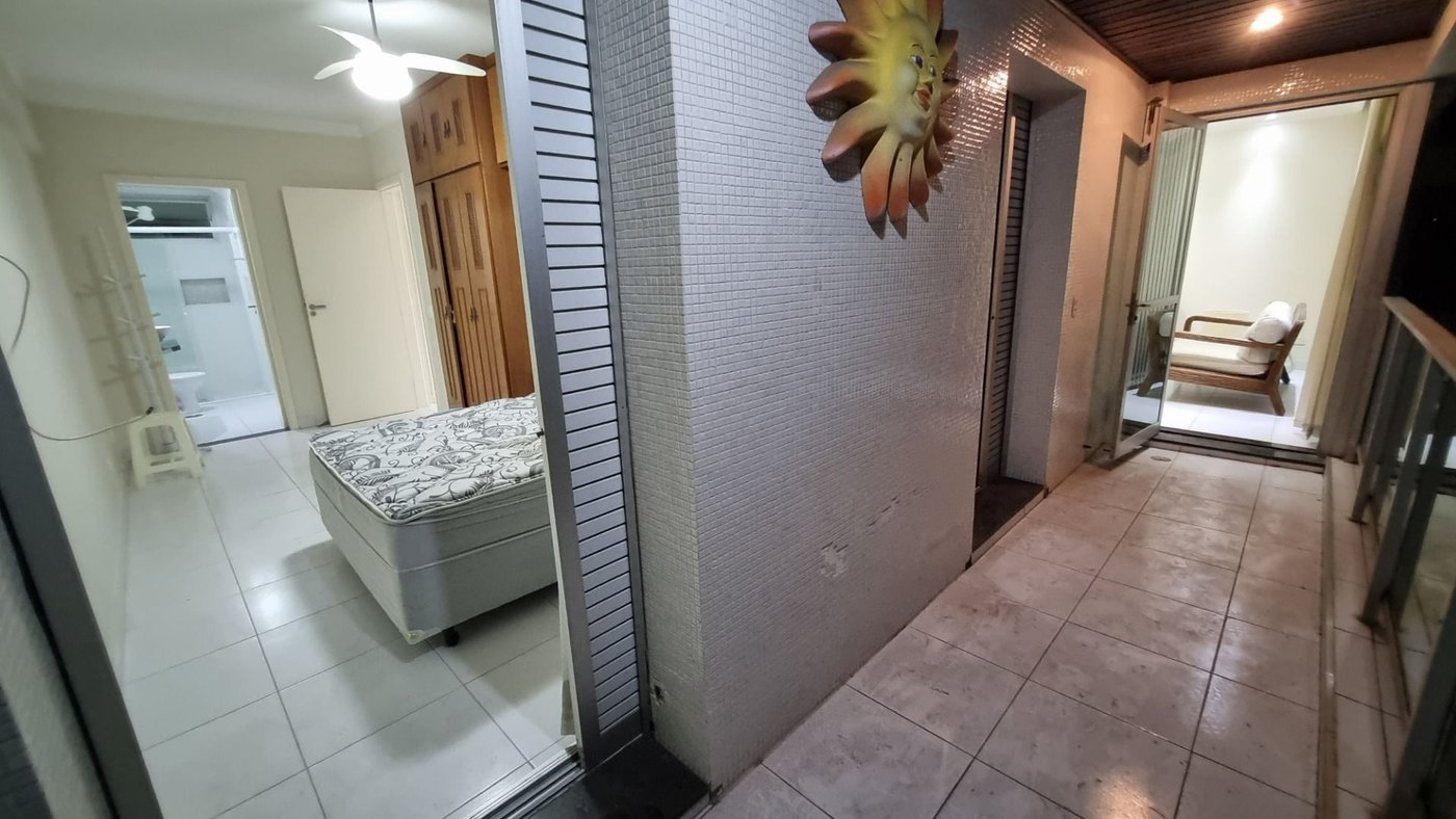 Apartamento com 3 dormitórios à venda, 92 m² por R$ 650.000,00 - Barra Funda - Guarujá/SP