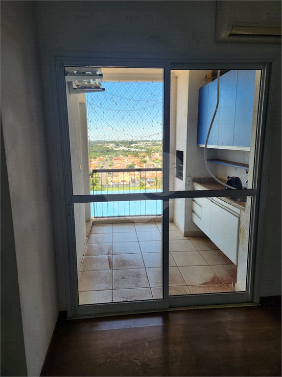 Apartamento à venda com 3 quartos, sendo 1 suíte, em Jardim dos Manacás, Araraquara, SP