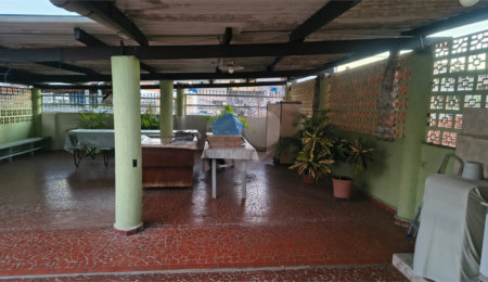 Terreno à venda com 6 quartos em Parque Peruche, São Paulo, SP