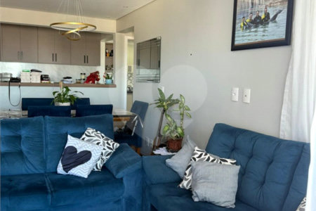 Apartamento à venda com 3 quartos, sendo 1 suíte, em Vila São João, Poá, SP