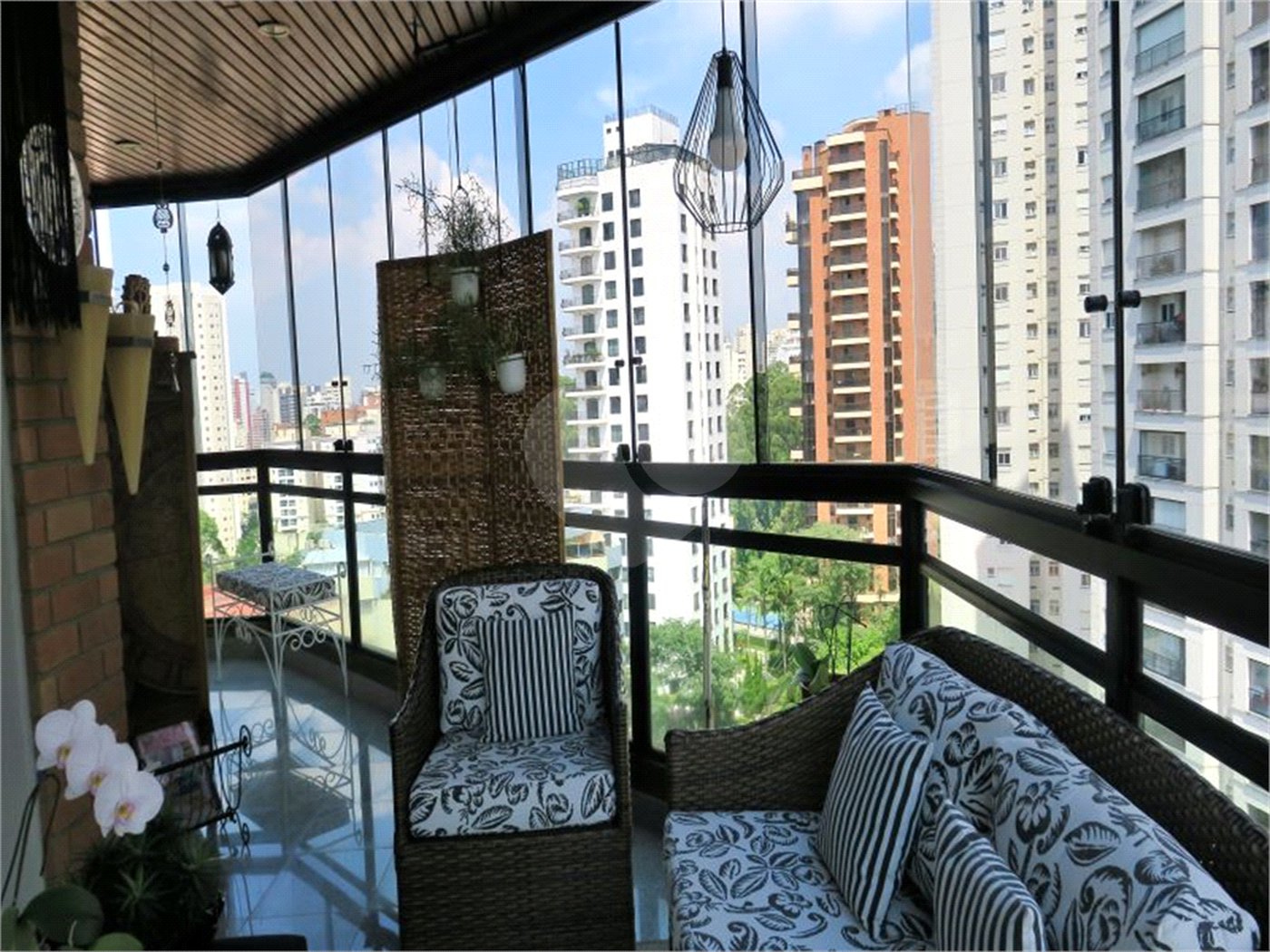 Apartamento à venda com 3 quartos, sendo 2 suítes, em Jardim Parque Morumbi, São Paulo, SP
