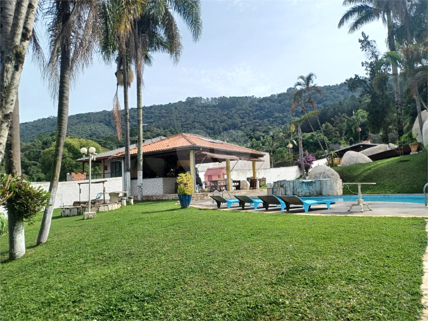 Casa à venda com 5 quartos, sendo 2 suítes, em Rio Abaixo, Mairiporã, SP