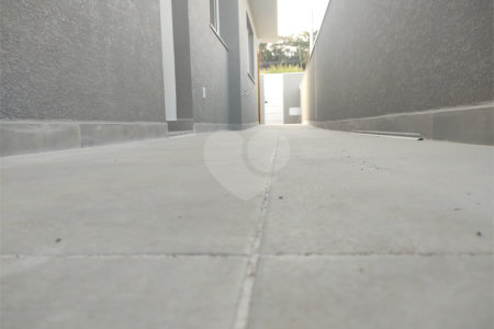 Casa Térrea à venda com 3 suítes em Jardim do Lago, Atibaia, SP