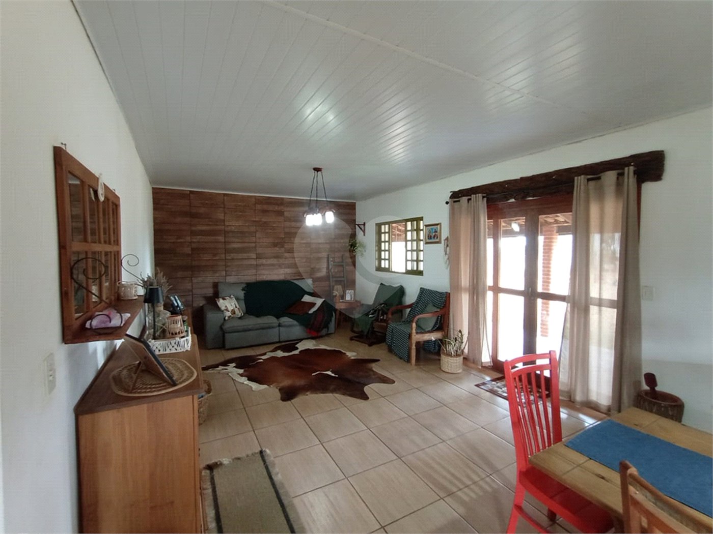 Casa à venda com 3 quartos, sendo 1 suíte,  em Estância Conceição, Itapetininga, SP