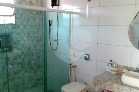 Casa à venda com 4 quartos, sendo 1 suíte, no condomínio Monte Líbano, Rio de Janeiro - RJ