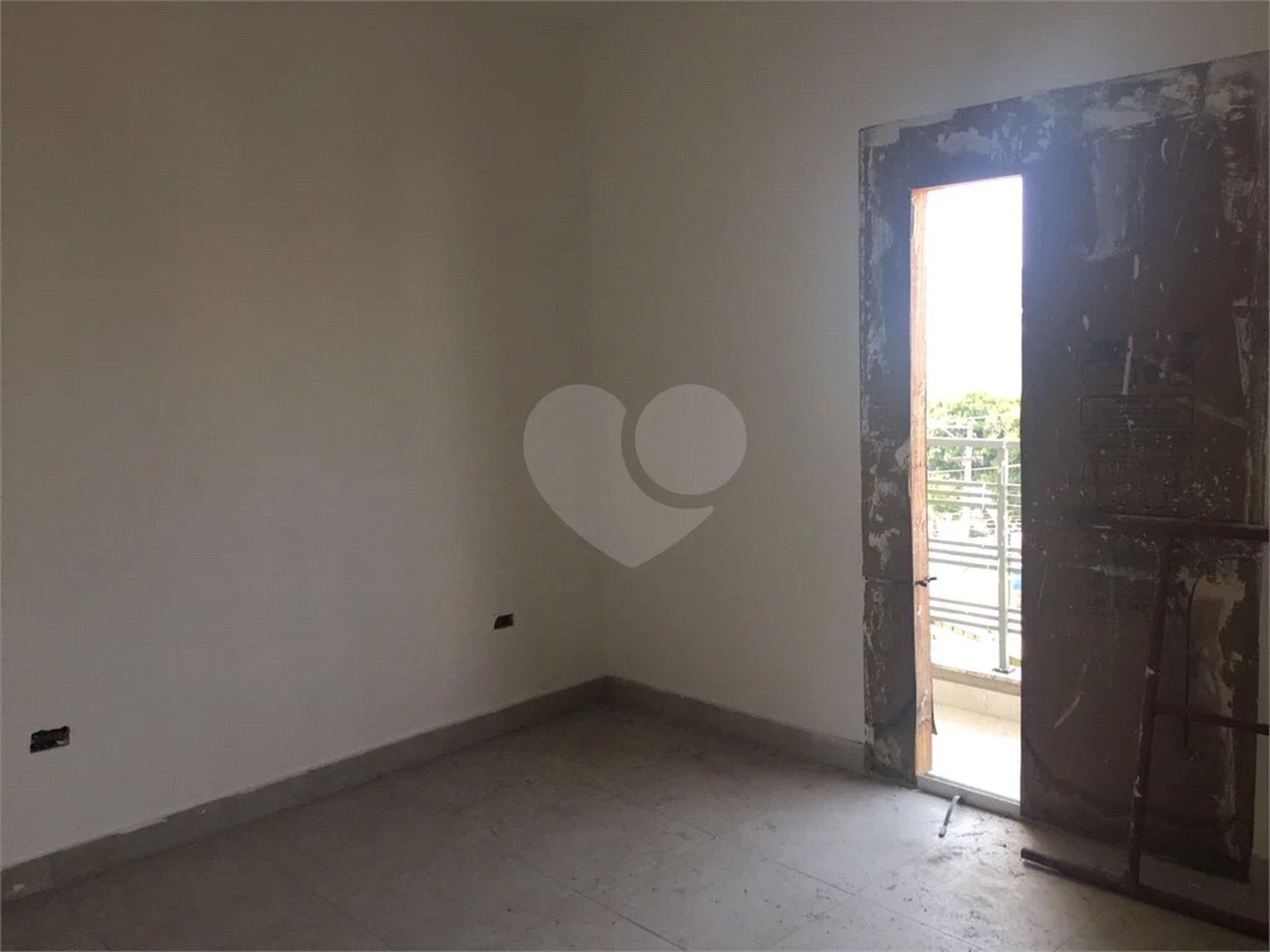 Sobrado à venda com 3 quartos, sendo 1 suíte, em Tremembé, São Paulo, SP