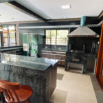 Casa à venda com 5 suítes no condomínio Suíça da Cantareira, Mairiporã - SP
