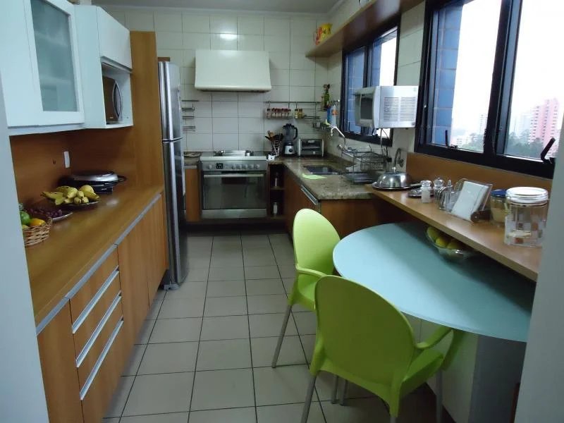 Apartamento à venda com 3 suítes em Vila Suzana, São Paulo, SP