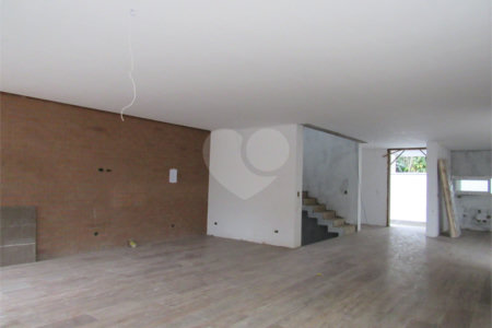 Casa à venda com 3 suítes no condomínio Gaia, São Paulo - SP