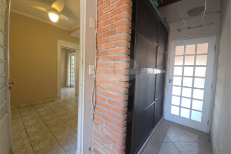 Casa à venda com 3 quartos, sendo 1 suíte, no condomínio Parque das Árvores, Sorocaba - SP