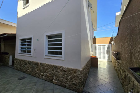 Sobrado à venda com 4 quartos, sendo 1 suíte,  em Vila Jaguara, São Paulo, SP