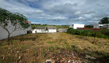 Terreno à venda em Vila Nastri, Itapetininga, SP