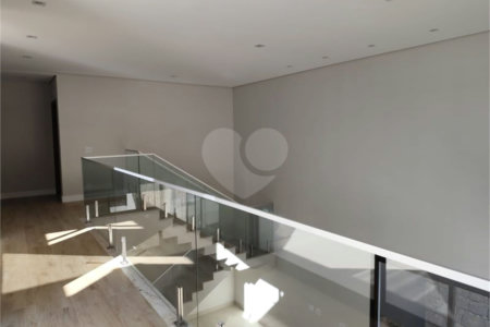 Casa à venda com 3 suítes no condomínio Recanto das Palmas, Vinhedo - SP