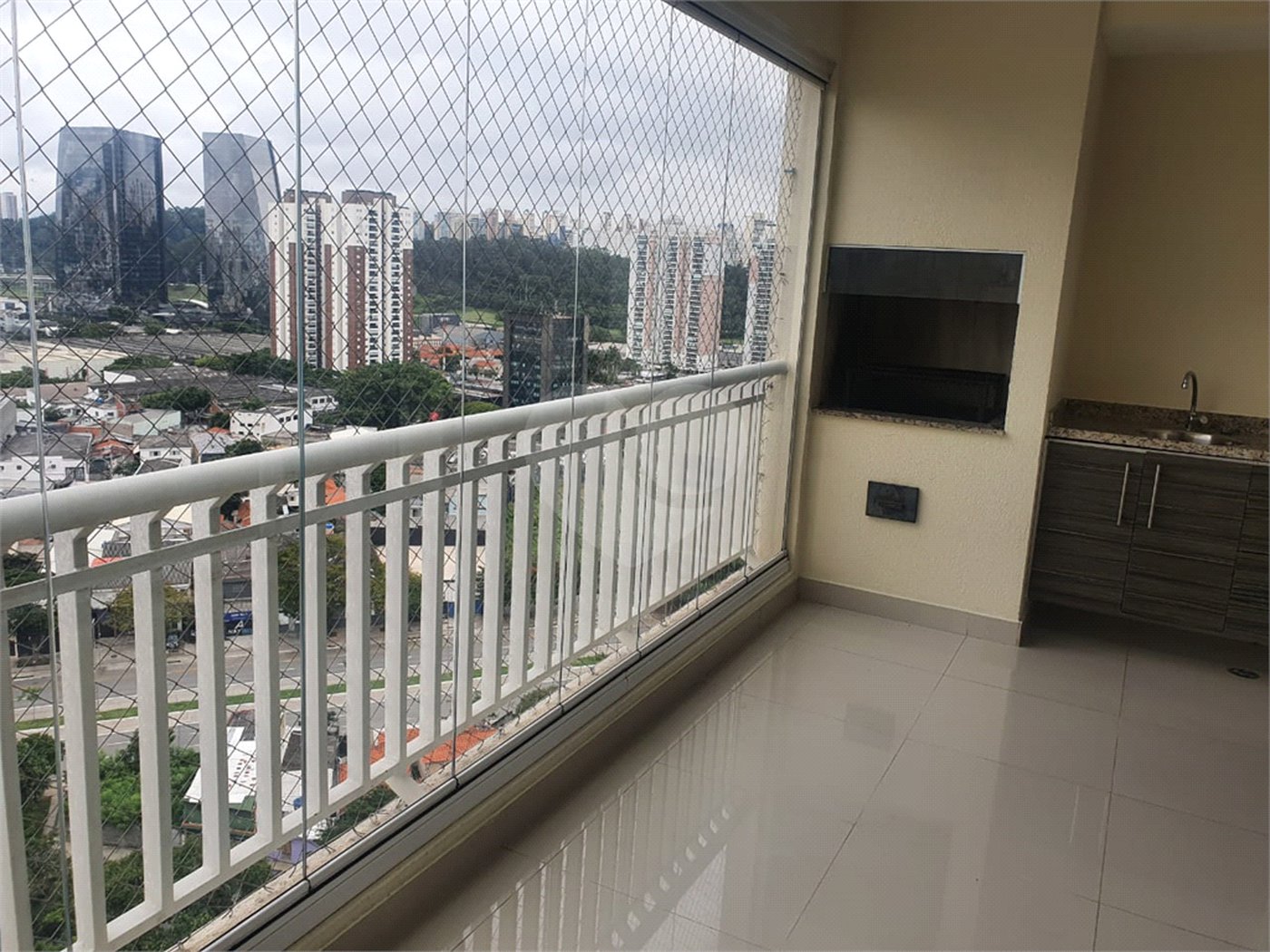Apartamento à venda com 3 quartos, sendo 1 suíte, em Granja Julieta, São Paulo, SP